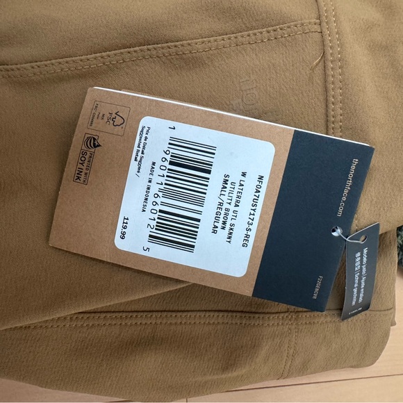 The North Face Women’s Utility Hiking Leggings - Picture 5 of 6